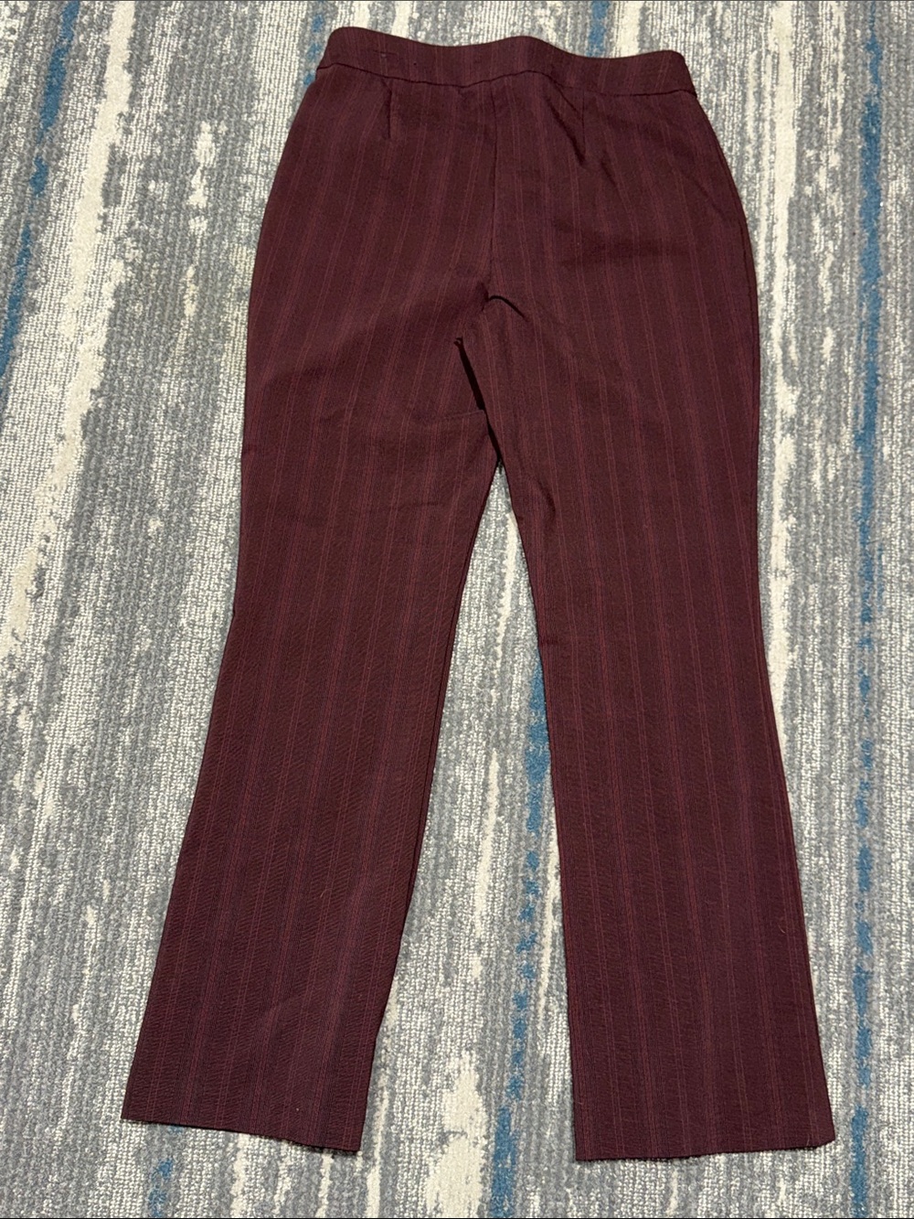 Size 8 Versona Burgundy Pinstripe Straight-Leg Pants. Like New